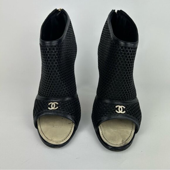 Chanel SS 2011 CC Open Toe Mesh Sandals Black Size 39.5 - Picture 3 of 11
